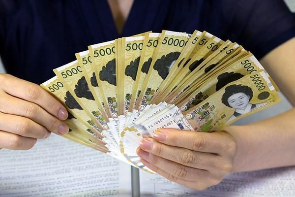 瑞扶金服逾期利息怎么收，从根本解决问题！